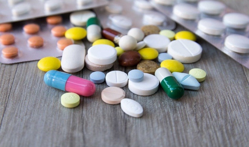 Bạn cần chuẩn bị thuốc để phòng ngừa bé bị cảm do thay đổi thời tiết