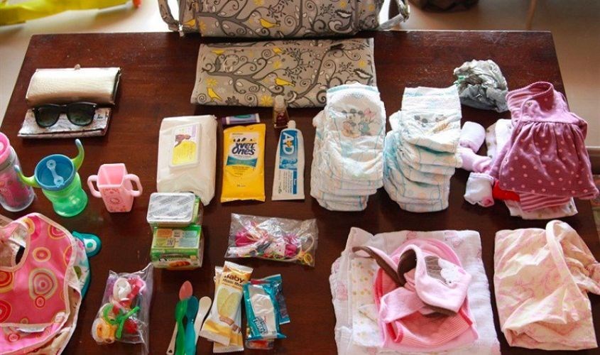 Mẹ nhớ lập danh sách các vật dụng cần thiết cho bé khi đi du lịch biển nhé Mẹ nhớ lập danh sách các vật dụng cần thiết cho bé khi đi du lịch biển nhé