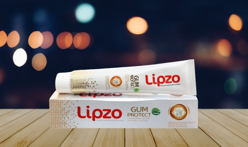 Kem đánh răng từ 6 tuổi Lipzo Herb Gum Protect hương thảo dược thơm mát 95g