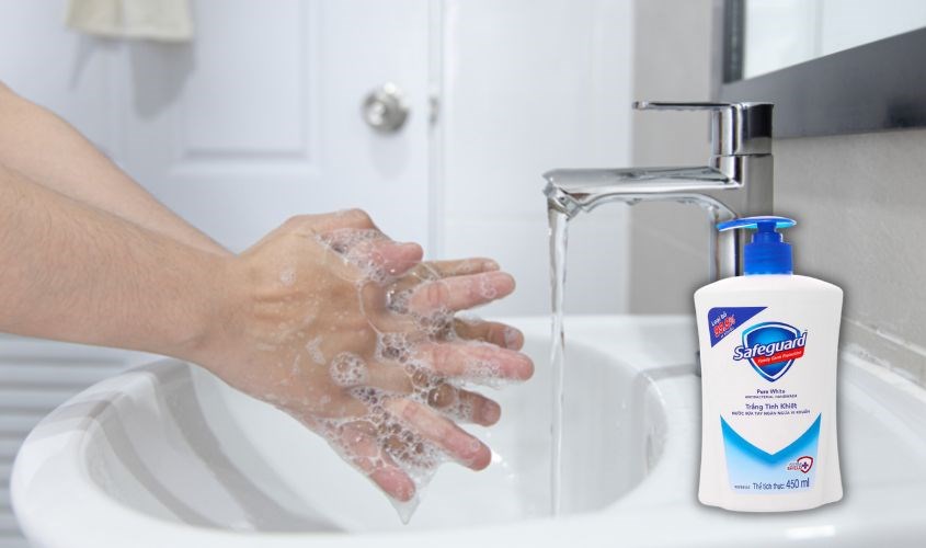 Nước rửa tay Safeguard Trắng Tinh Khiết chai 450 ml