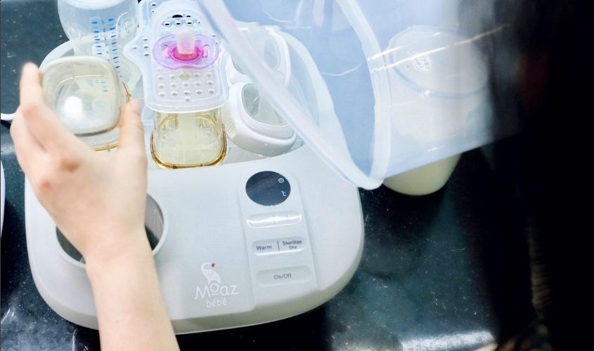 Máy tiệt trùng Moaz BéBé MB-005 có đa chức năng tiện dụng