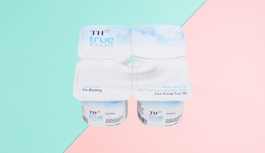 Lốc 4 hộp sữa chua có đường TH true YOGURT 100g (từ 1 tuổi) Lốc 4 hộp sữa chua có đường TH true YOGURT 100g (từ 1 tuổi)