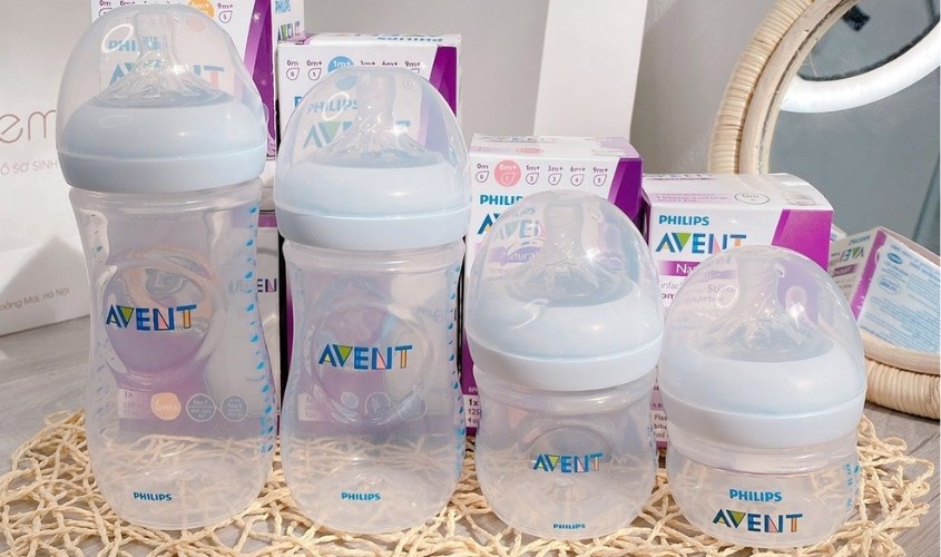 Bình sữa nhựa PP Philips Avent SCF690/13 cổ rộng 125 ml (0 - 1 tháng) Bình sữa nhựa PP Philips Avent SCF690/13 cổ rộng 125 ml (0 - 1 tháng)