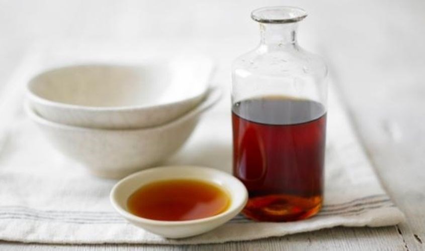 Cân nhắc lấy lượng nước mắm vừa đủ