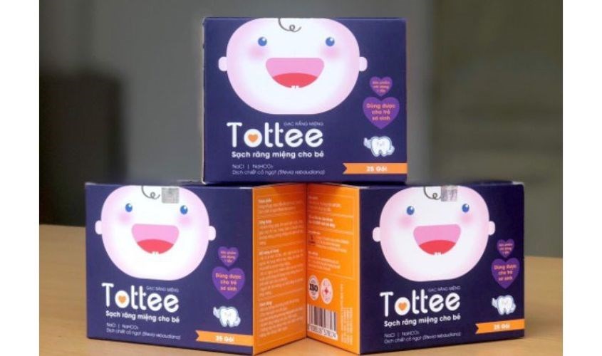 Gạc răng miệng cho bé Tottee hộp 30 gói