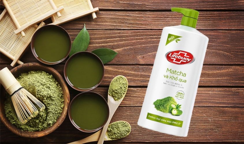 Sữa tắm Lifebuoy matcha và khổ qua trị mụn lưng hương dịu nhẹ 831 ml
