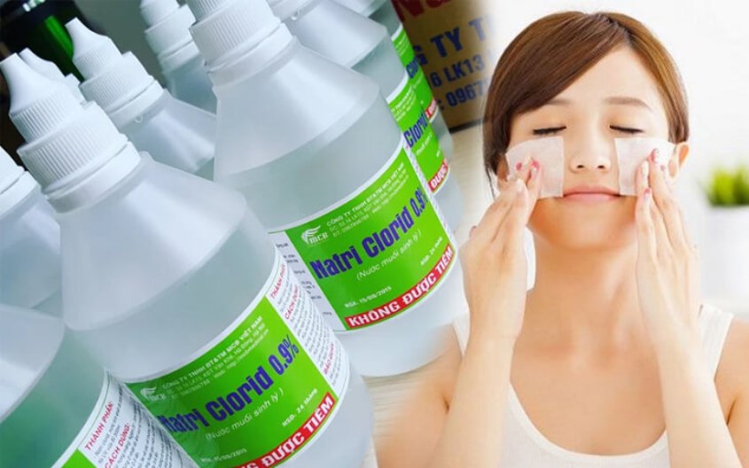 Cách tẩy trang bằng nước muối sinh lý