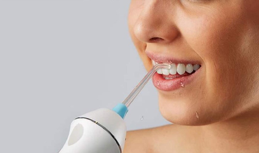 Máy tăm nước Panasonic giúp chăm sóc răng miệng toàn diện