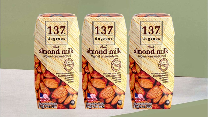 Lốc 3 hộp sữa đậu nành hạnh nhân không đường 137 Degrees 180 ml (từ 1 tuổi)