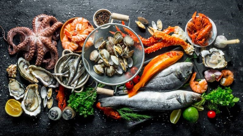 Ăn nhiều hải sản có thể ảnh hưởng xấu đến chức năng và sức khỏe của gan