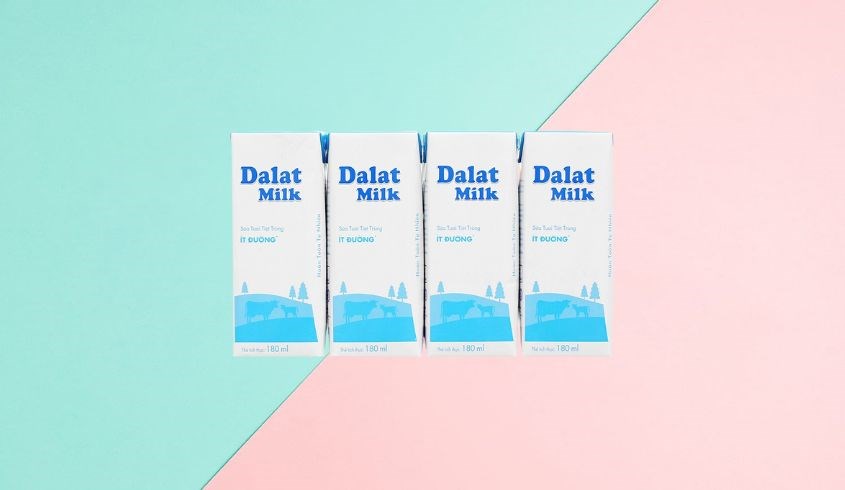 Lốc 4 hộp sữa tươi DalatMilk ít đường 180 ml (từ 1 tuổi)