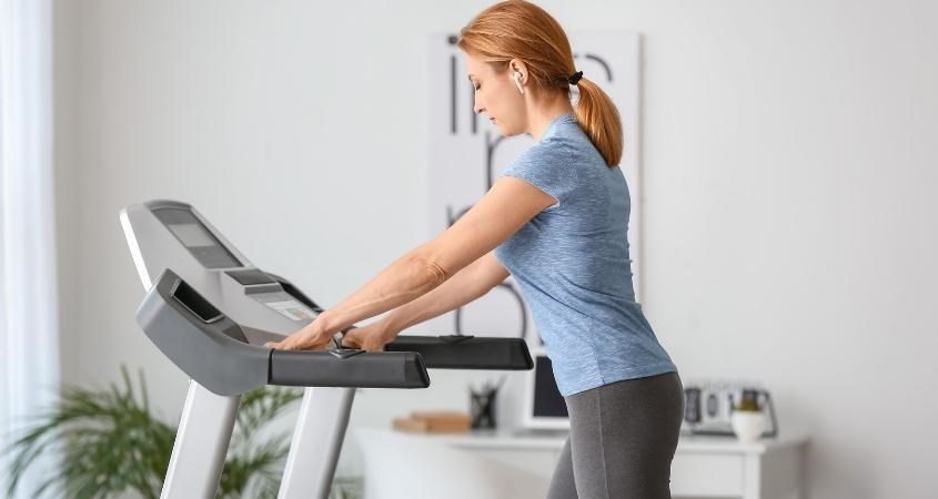 Động cơ có công suất càng cao, máy hoạt động càng tốt