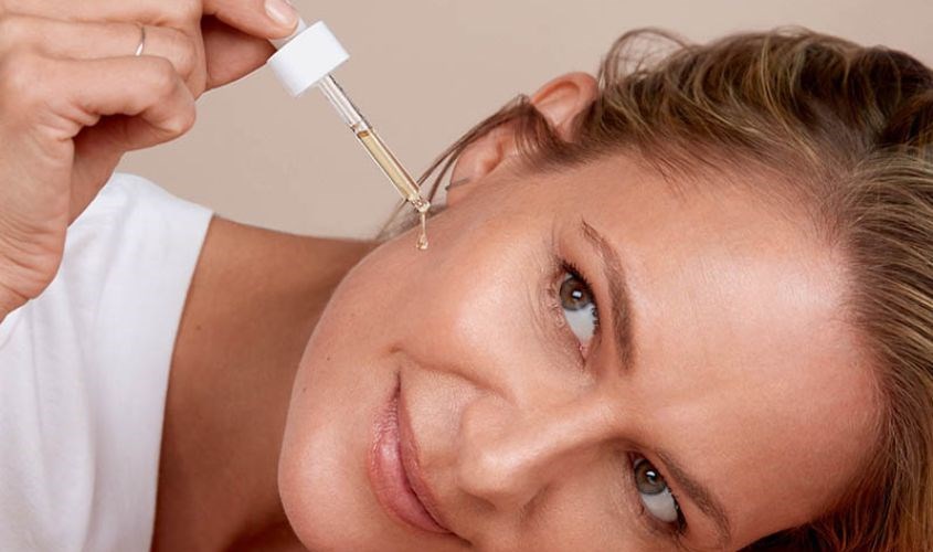 Phụ nữ sau 25 tuổi nên sử dụng serum chống lão hóa