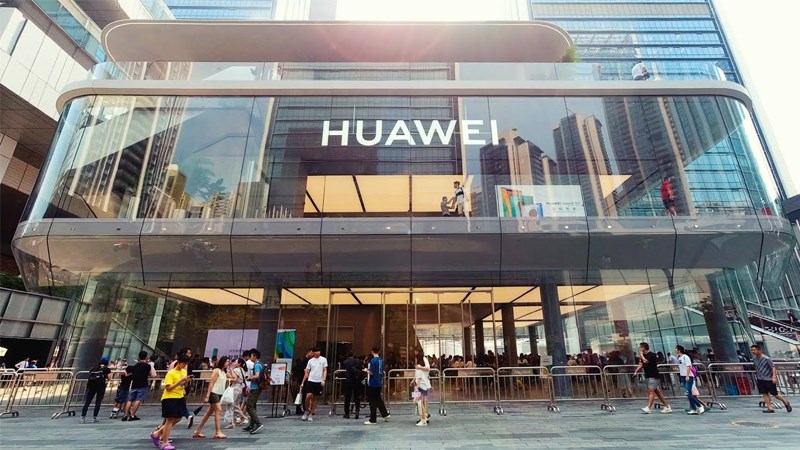 Một cửa hàng bán sản phẩm của Huawei