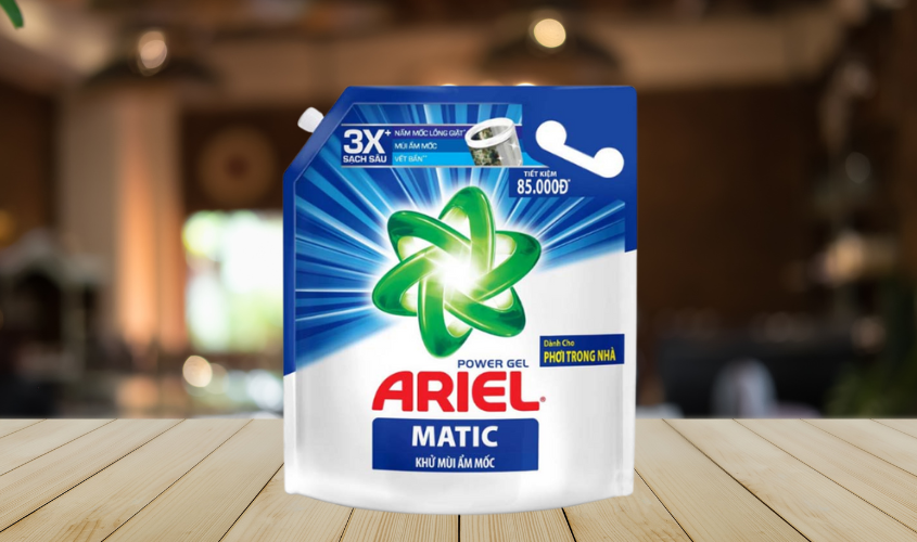 Nước giặt Ariel Matic Khử Mùi Ẩm Mốc hương thơm mát túi 3.1 lít