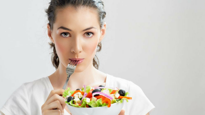Tập trung vào các chất dinh dưỡng chính: protein, vitamin, khoáng chất, chất béo