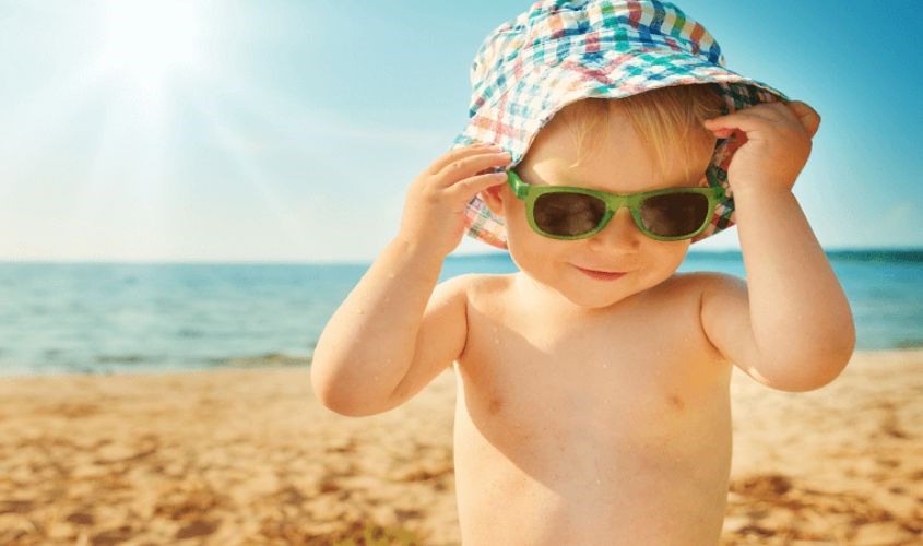 Ánh nắng mặt trời có khả năng kích thích cơ thể bé tự sản sinh ra vitamin D3