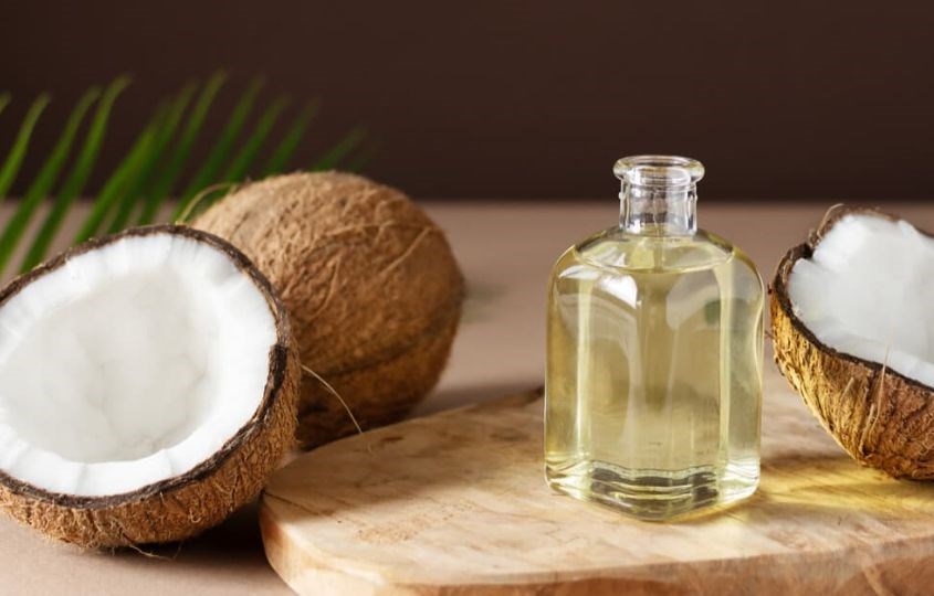 Trị hăm tã cho bé bằng dầu dừa