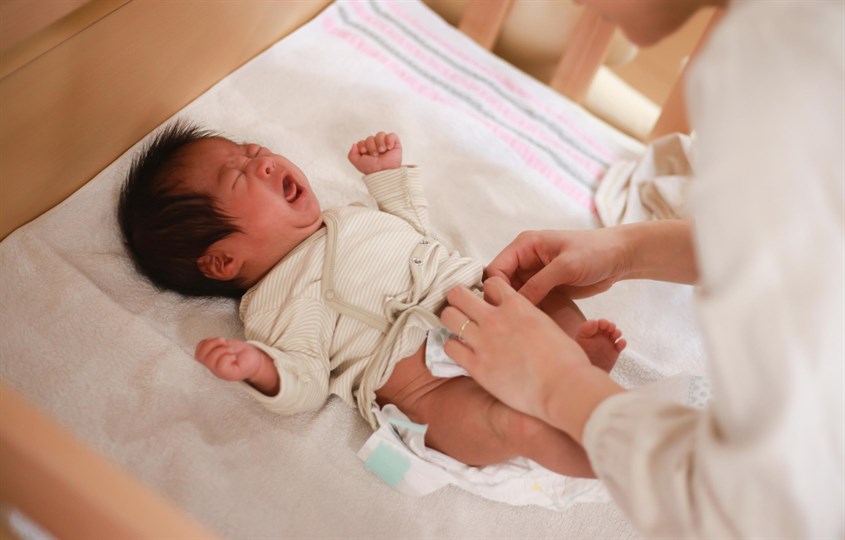 Đổi nhãn hiệu tã nếu thấy bé bị kích ứng