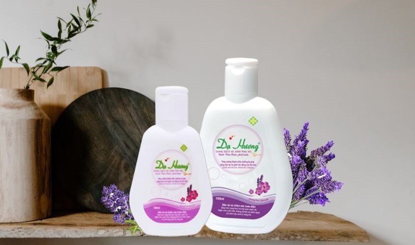 Dung dịch vệ sinh phụ nữ Dạ Hương hương Lavender 100 ml