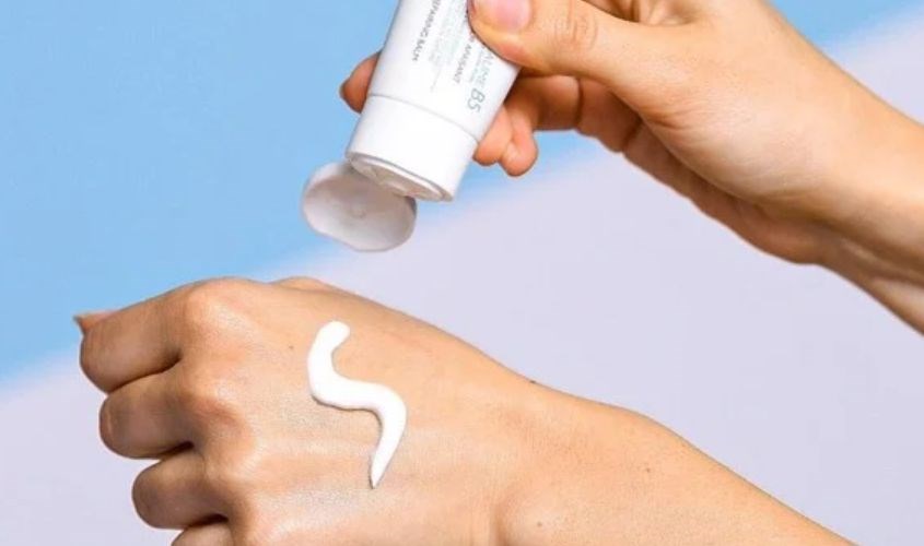 Kết cấu kem dưỡng La Roche Pochay