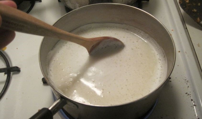 Người thiếu kẽm nên uống sữa đậu nành nấu kỹ