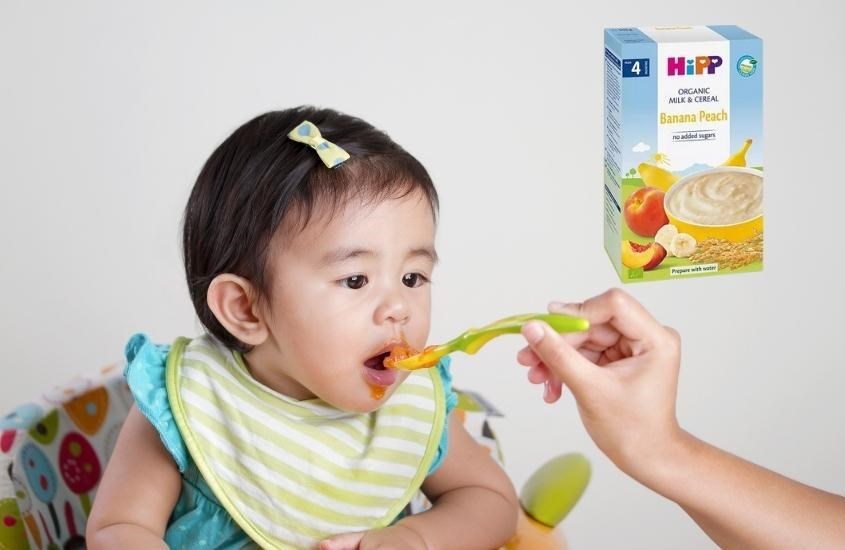 Bột ăn dặm Hipp dành cho bé bắt đầu làm quen với ăn dặm