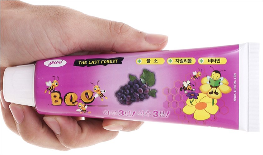 Kem đánh răng cho bé Bee hương nho 90g