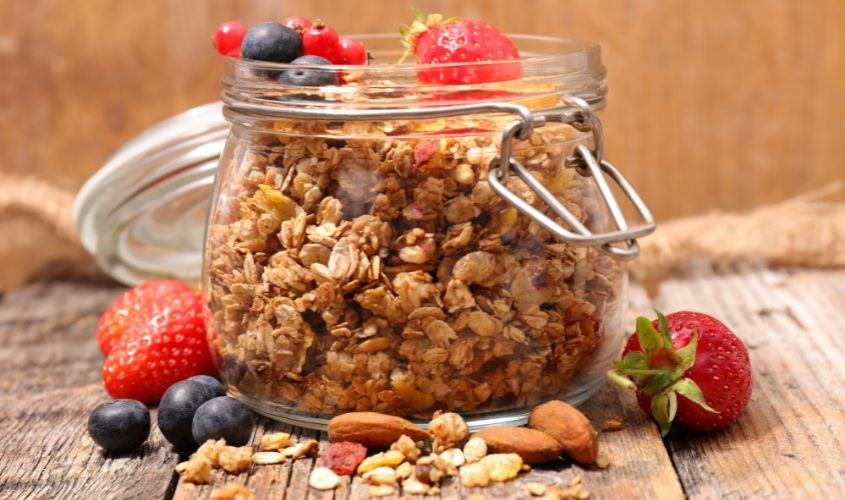 100 gr granola cung cấp đủ calo cho một buổi sáng
