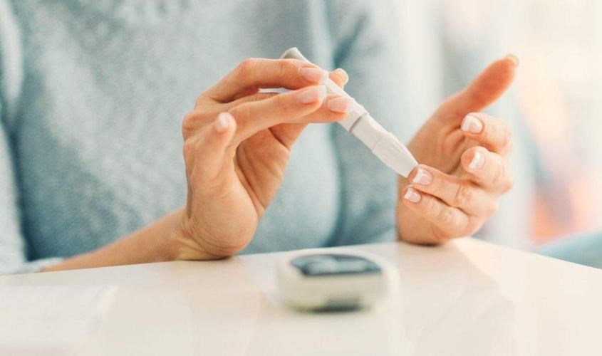 Vitamin C có thể làm tăng lượng đường trong máu nếu dùng quá liều lượng