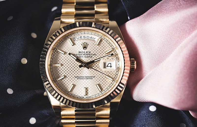 Vương miện Rolex nổi bật trên đồng hồ
