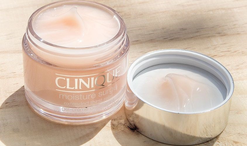 Kem dưỡng da Clinique Surge Thirst Relief Gel Cream