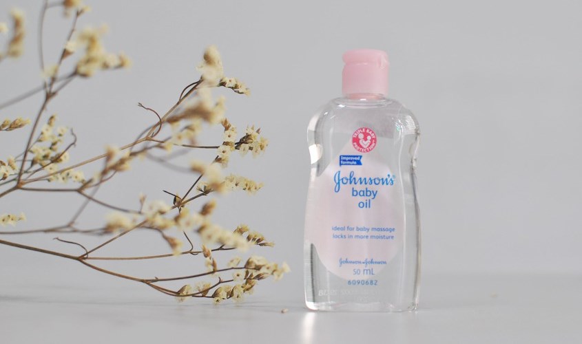 Dầu Mát-Xa Và Dưỡng Ẩm Johnson's Baby Oil 50ml