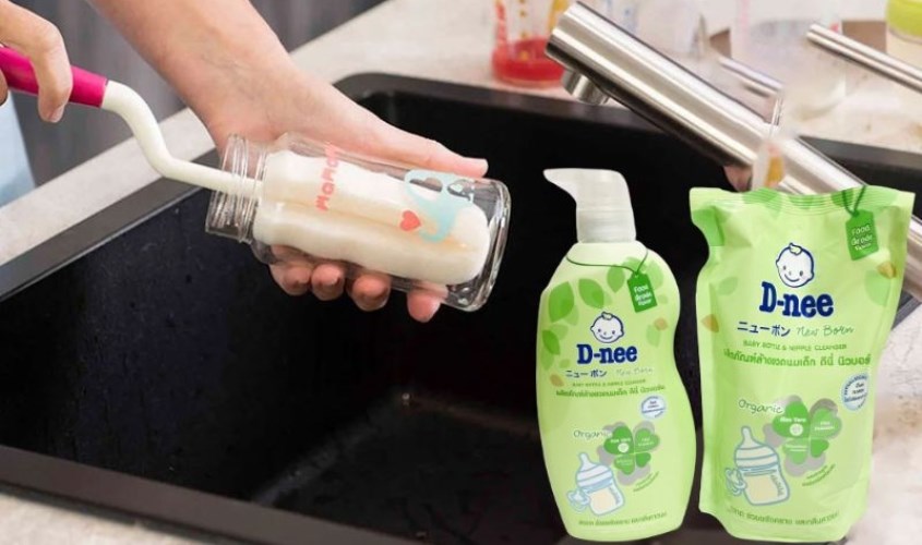 Nước rửa bình sữa D-nee túi 600 ml hương cam