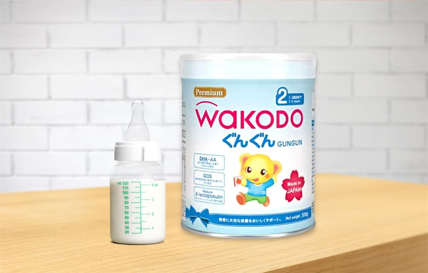 Sữa bột Wakodo Gungun số 2 830g (12 - 36 tháng)