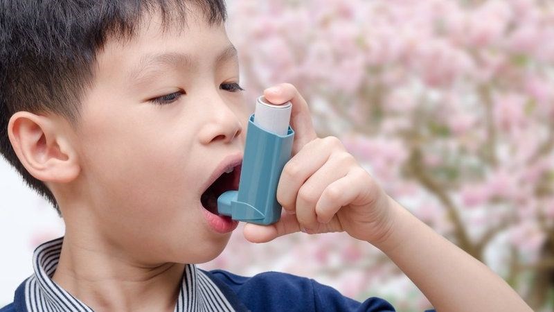 Người bị hen thường xuyên sử dụng corticoid dạng hít có nguy cơ cao bị hội chứng Cushing