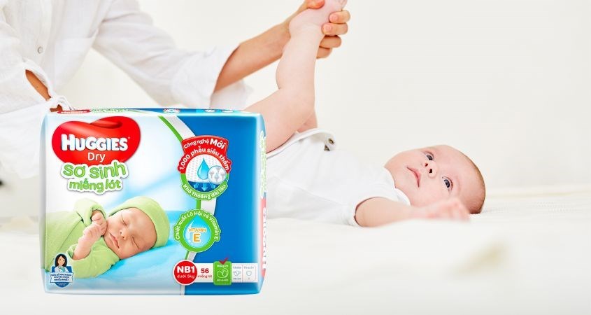 Tã lót Huggies Dry size NB1 100 miếng (Dưới 5 kg)