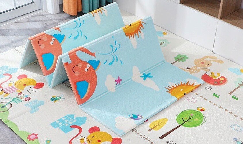 Những lưu ý khi lựa chọn và sử dụng thảm cho trẻ