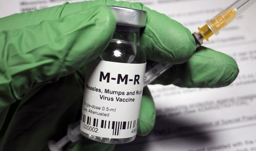 Mẹ nên tiêm sởi quai bị Rubella từ sớm và cách ly với mầm bệnh. 