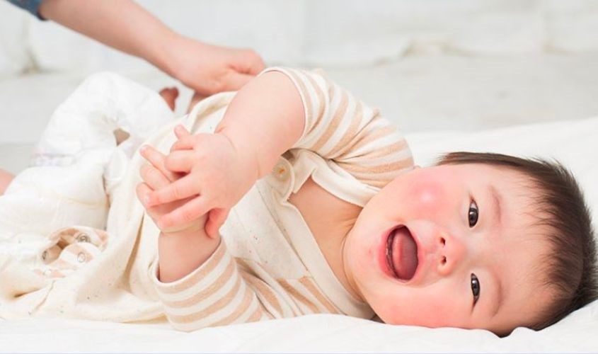  Nguyên nhân bé dị ứng đạm sữa bò