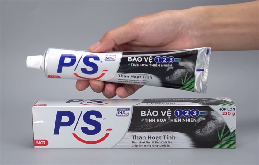 Kem đánh răng P/S bảo vệ 123 tinh hoa thiên nhiên than hoạt tính 180g