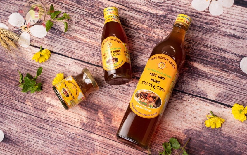 Mật ong rừng nguyên chất pha sữa ong chúa Xuân Nguyên 500 ml