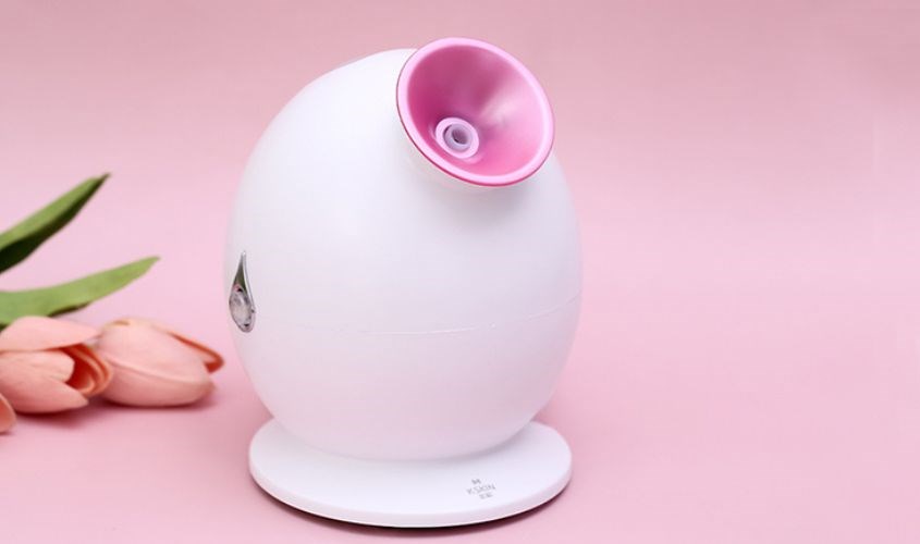 Máy xông mặt giúp đẩy mụn ẩn tốt