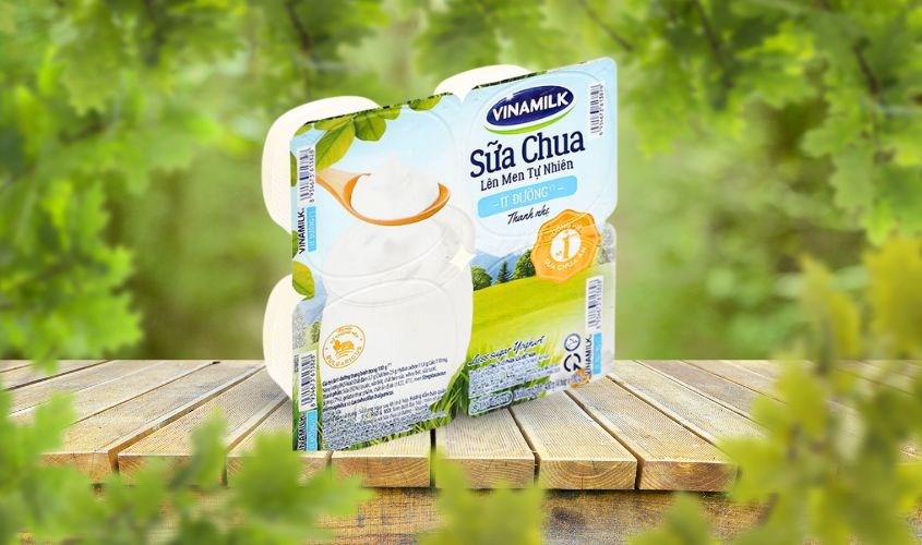 Lốc 4 hộp sữa chua có đường Vinamilk 100g