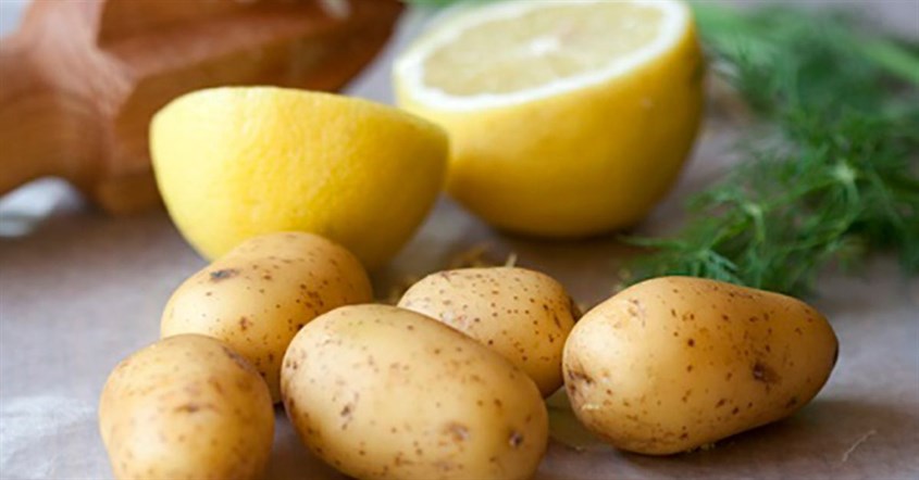 Khoai tây và chanh là hỗn hợp mặt nạ lành tính cho bà bầu