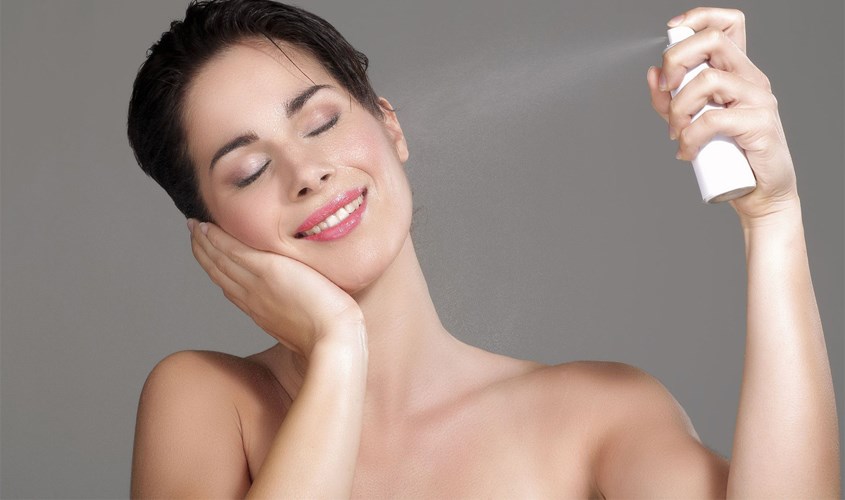 Xịt khoáng cho da khô