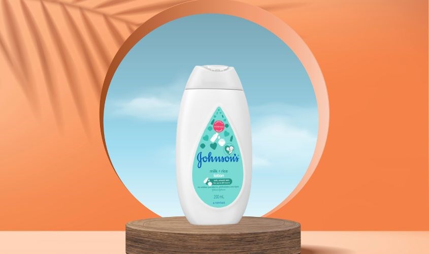 Sữa dưỡng thể cho bé Johnson