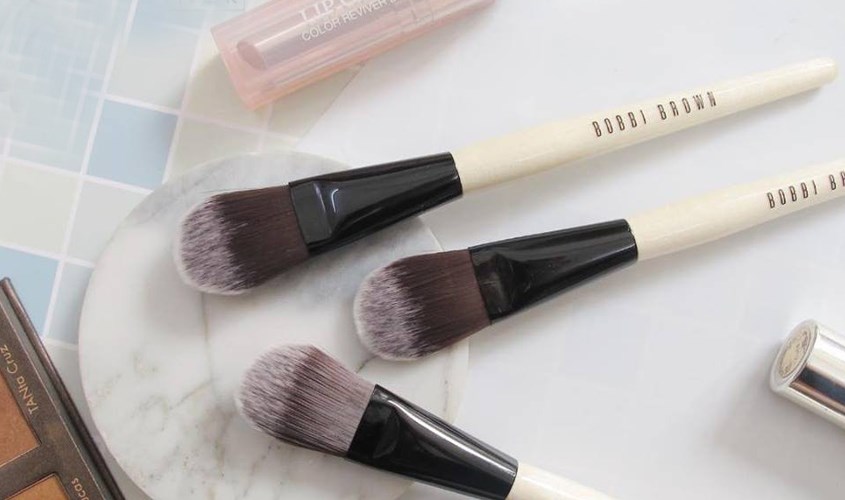 Cọ nền Bobbi Brown Cọ nền Bobbi Brown