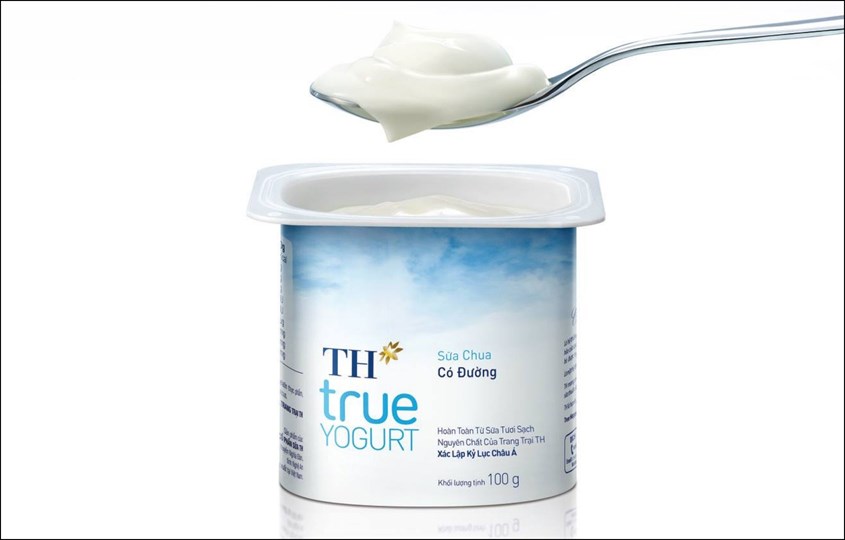 Lốc 4 hộp sữa chua ít đường TH true YOGURT 100g Lốc 4 hộp sữa chua ít đường TH true YOGURT 100g