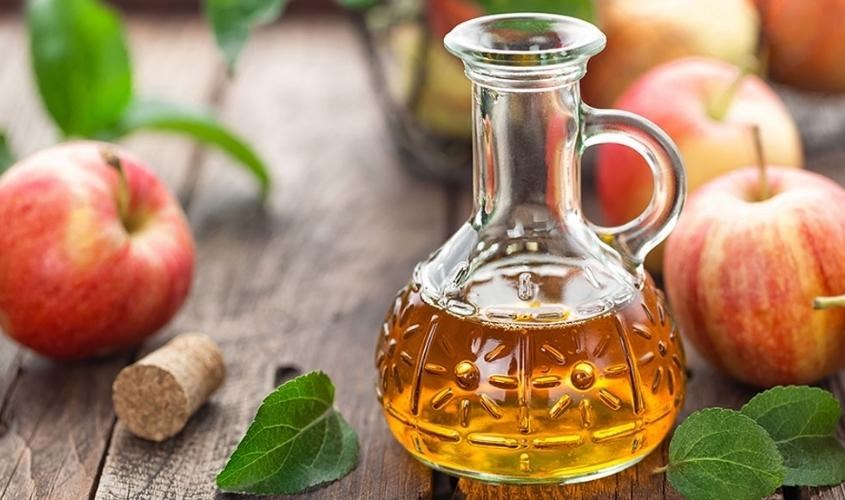 Trị hôi miệng bằng giấm táo